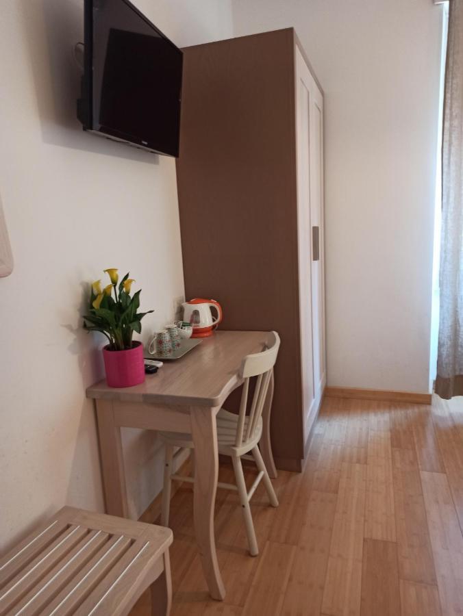 B&B Suite And Rooms San Giovanni Рим Экстерьер фото