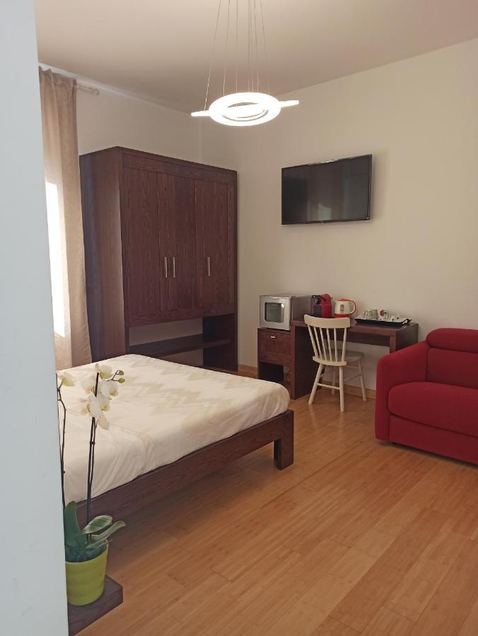 B&B Suite And Rooms San Giovanni Рим Экстерьер фото